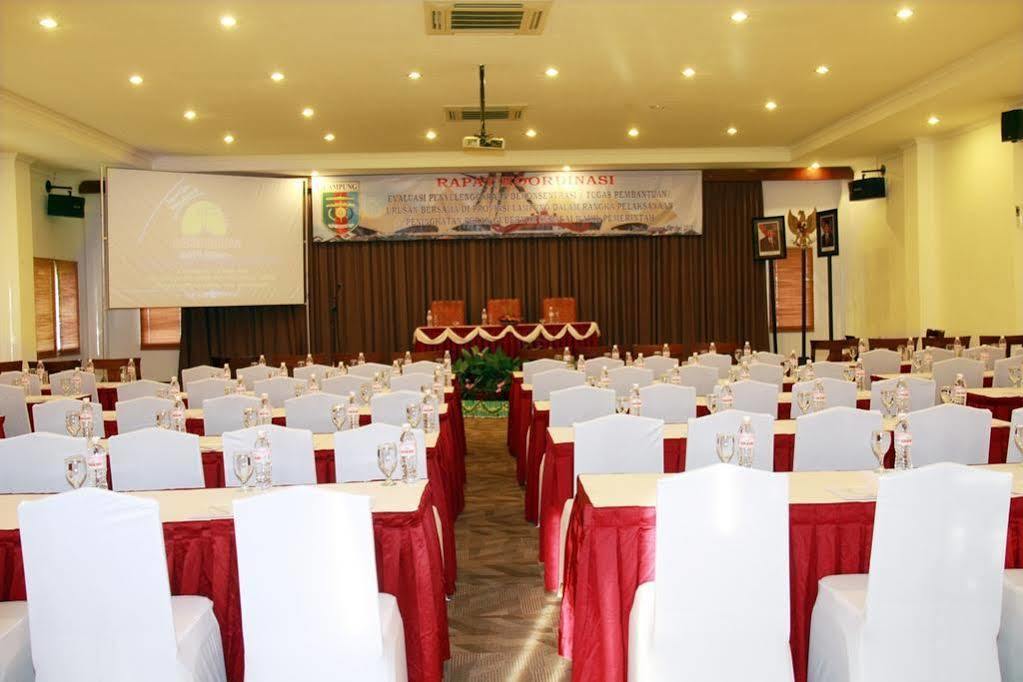 Bukit Randu And Restaurant Hotel 4*